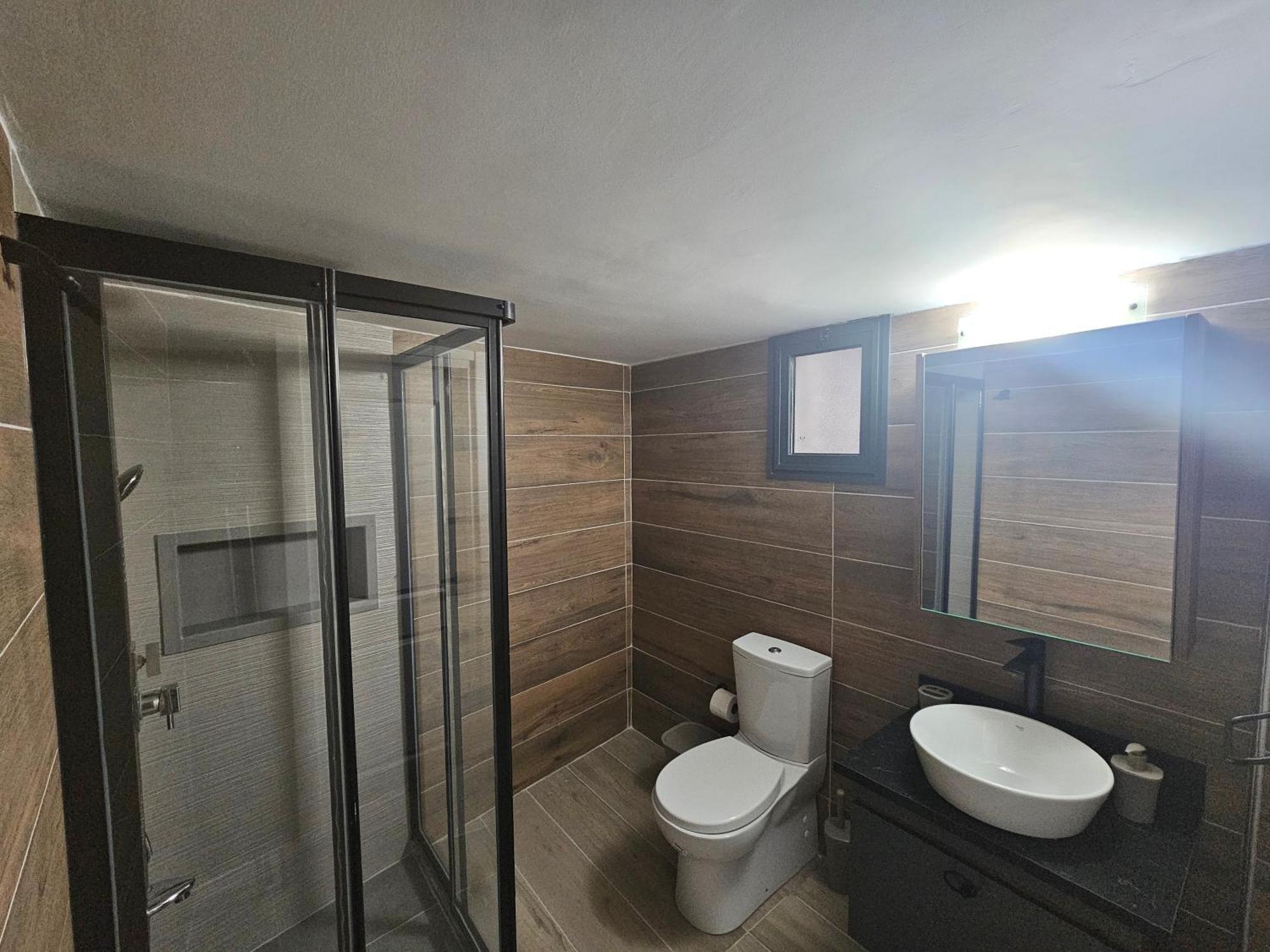 Cyprus Harbour Suites 凯里尼亚 外观 照片